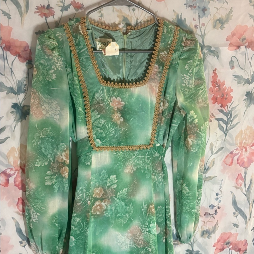 Vintage Floral Green Dress - Picture 2 of 11